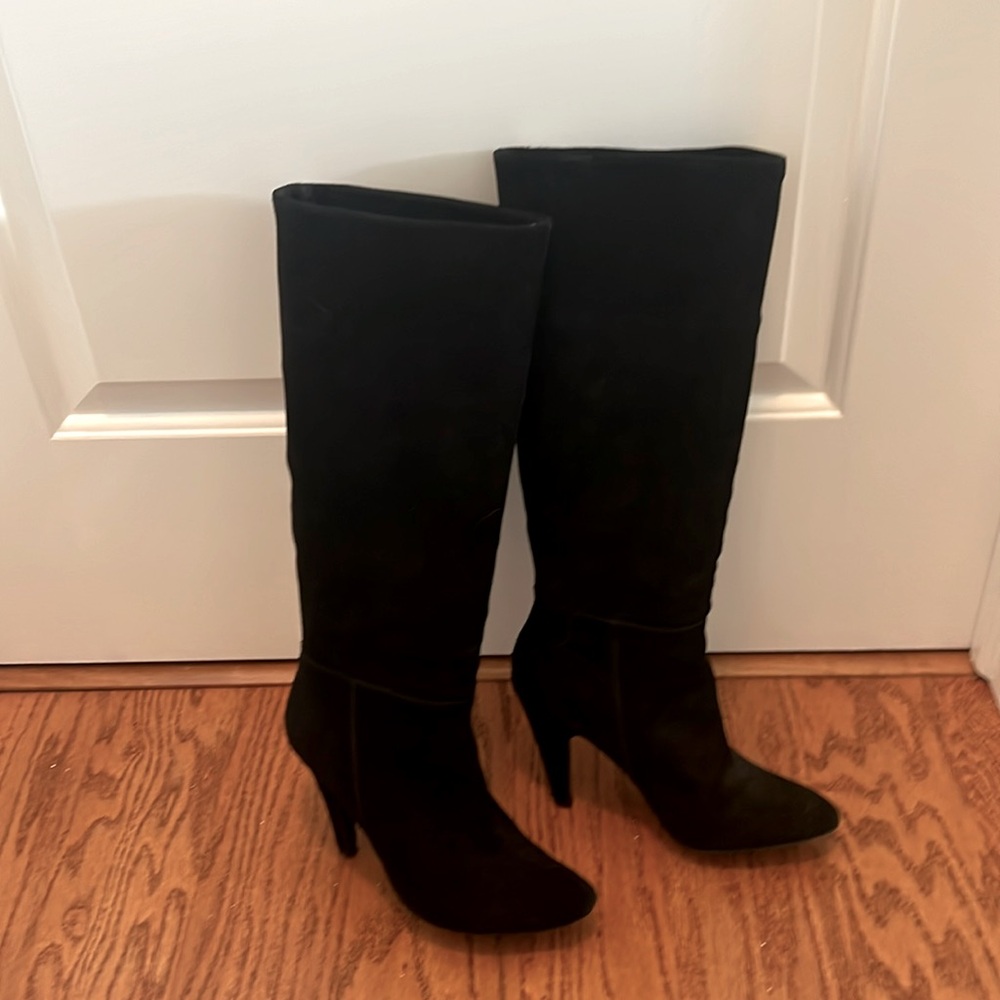 Steve Madden below the knee black suede boots size 7.5
